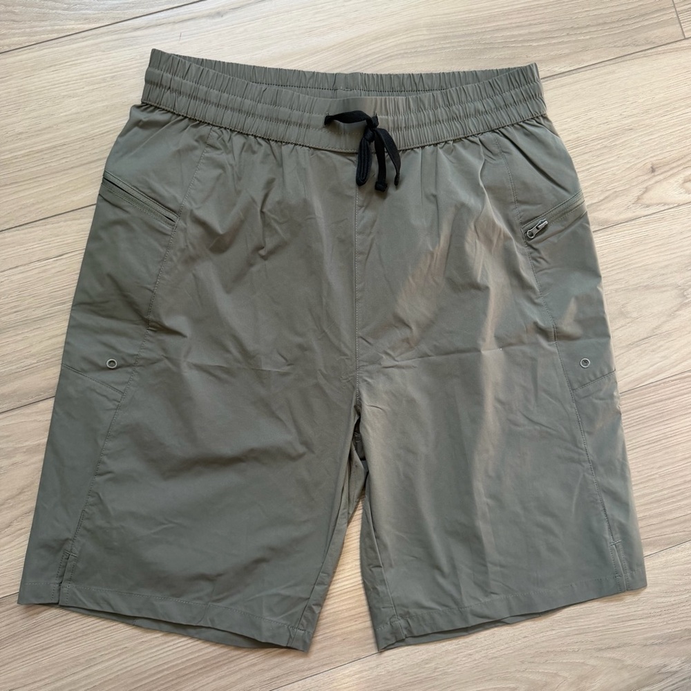 Men's Gradual Lightweight Drawstring Olive Green Casual Shorts 9”inseam NEW